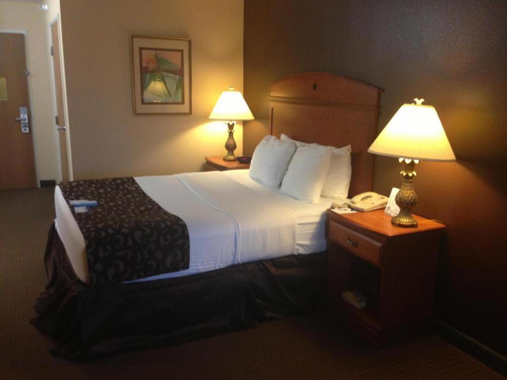 Best Western Manhattan Inn Ngoại thất bức ảnh