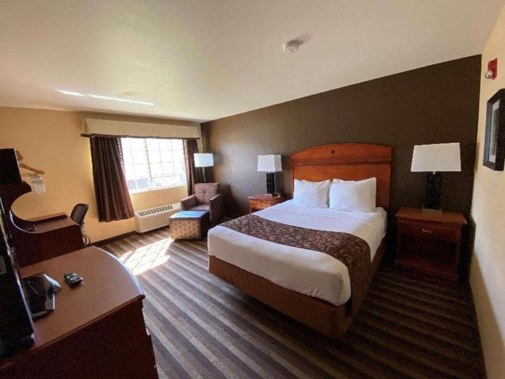 Best Western Manhattan Inn Ngoại thất bức ảnh