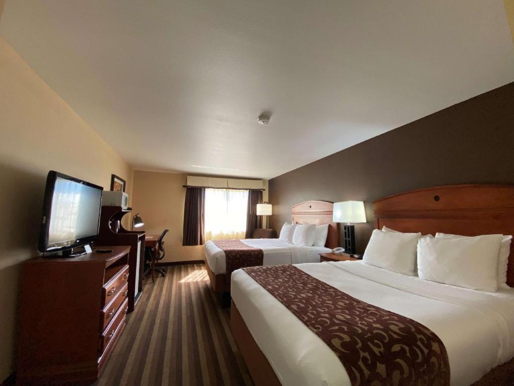 Best Western Manhattan Inn Ngoại thất bức ảnh